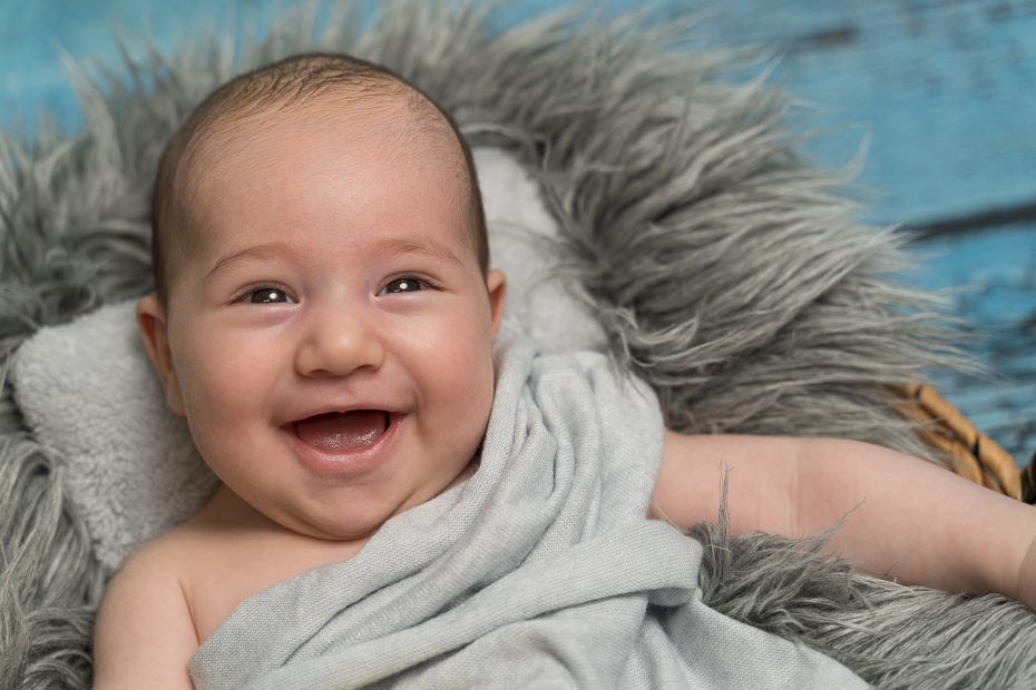 Familienshooting - zahnloses Lachen