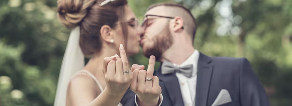 Hochzeiten - 7 Tipps für entspannte Hochzeitsfotos voller Emotionen